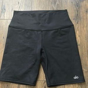 Alo biker shorts